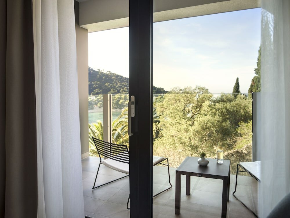 Фото Hotel Kompas