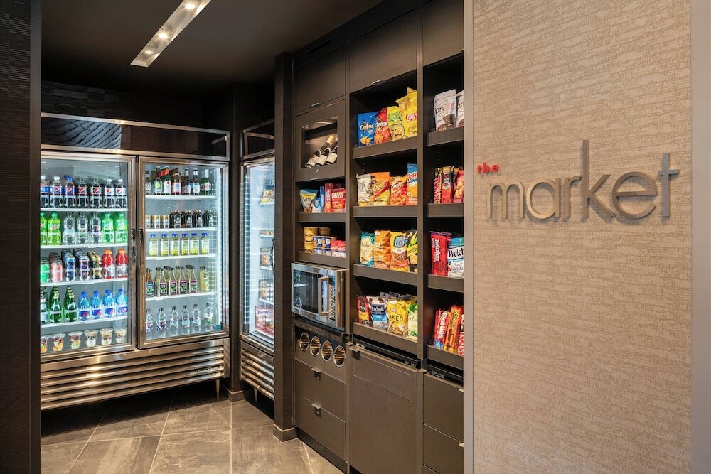 Фото Courtyard by Marriott Petaluma Sonoma County