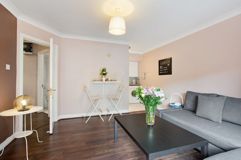 Фото Drury Court Hotel