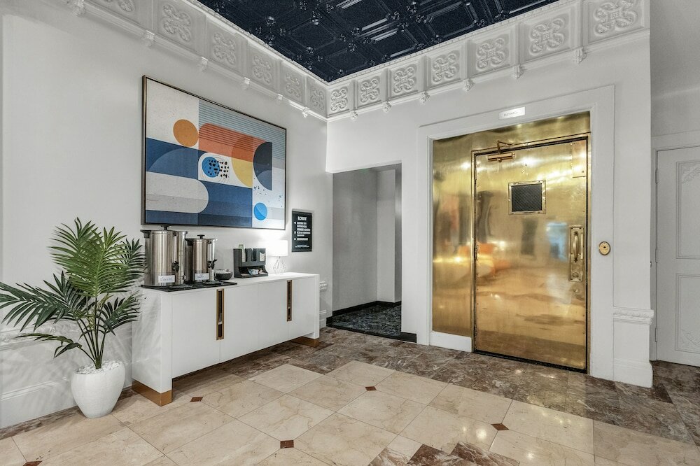 Фото Nob Hill Hotel