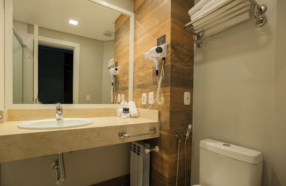 Фото Hotel Cercano