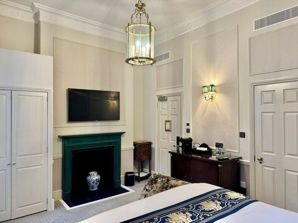 Фото The Leonard Hotel