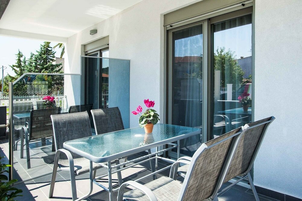 Фото Nymphes Deluxe Accommodation