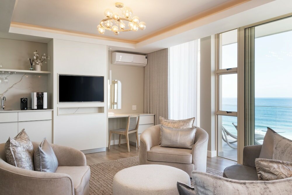 Фото Views Boutique Hotel & SPA