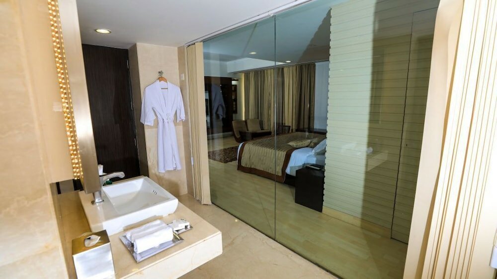 Фото The Piccadily Lucknow