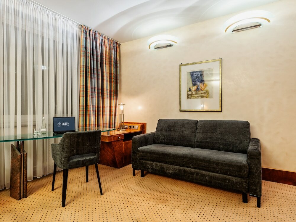 Фото Hotel Royal