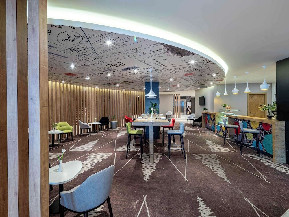 Фото Ibis Jeddah Malik Road