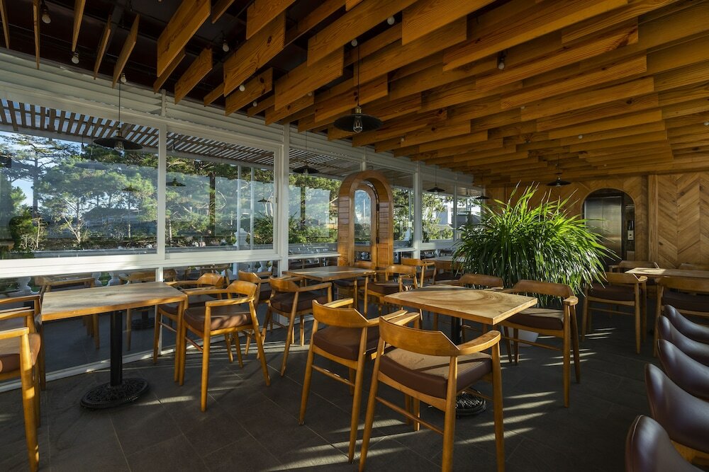 Фото New Life Dalat Hotel