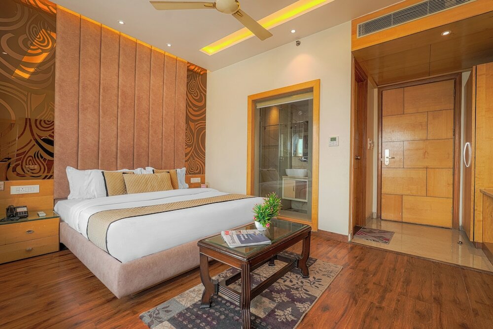 Фото 182360715192