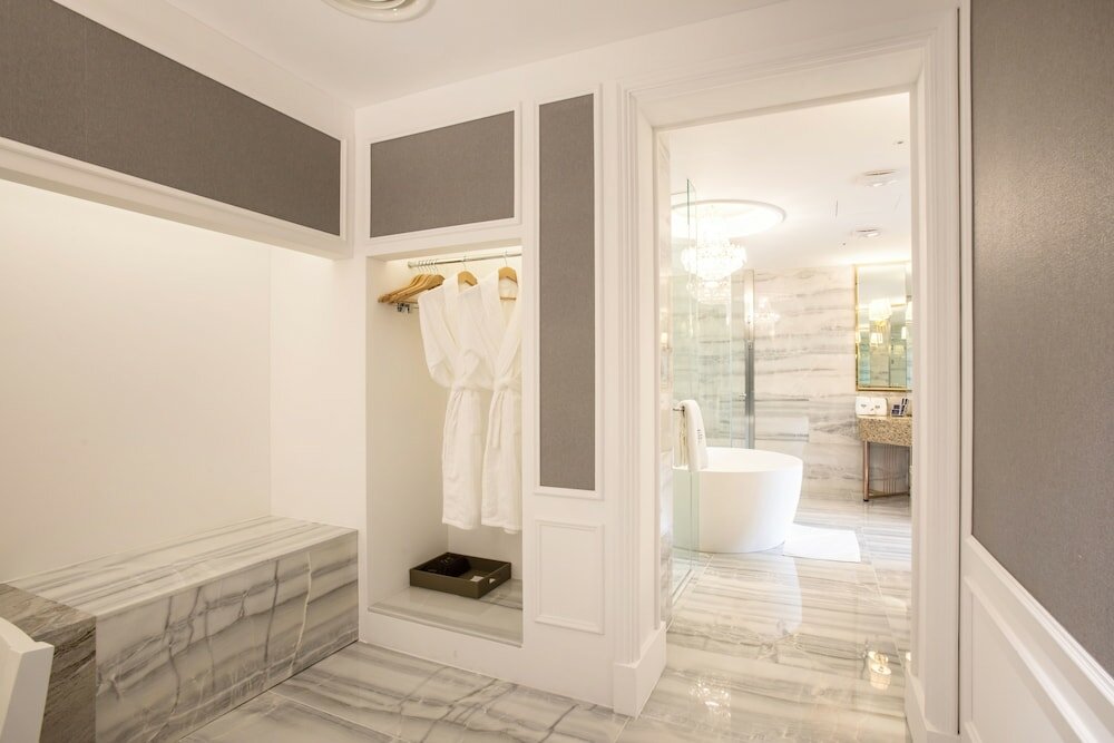 Фото Baymond Hotel