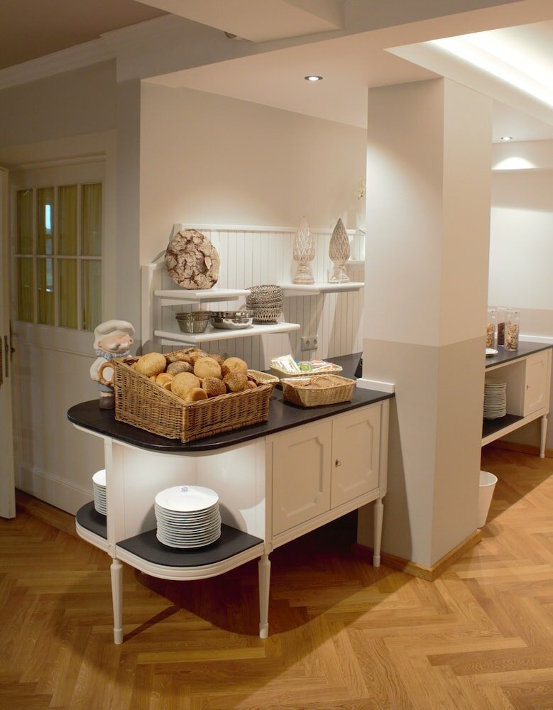 Фото Hotel Goldener Hirsch