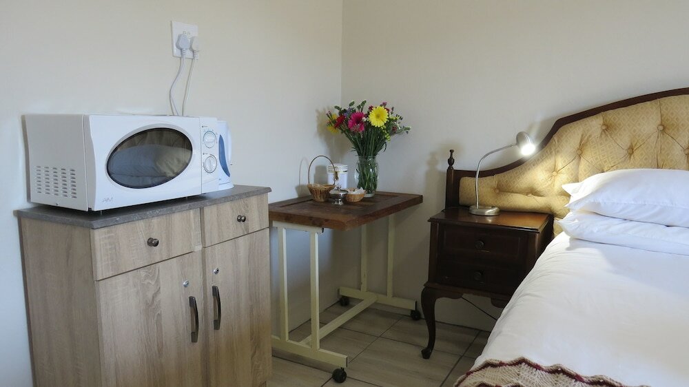 Фото Karoo-Koppie Guesthouse