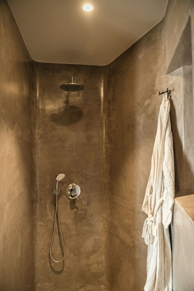 Фото Black Diamond Suites - Adults Only