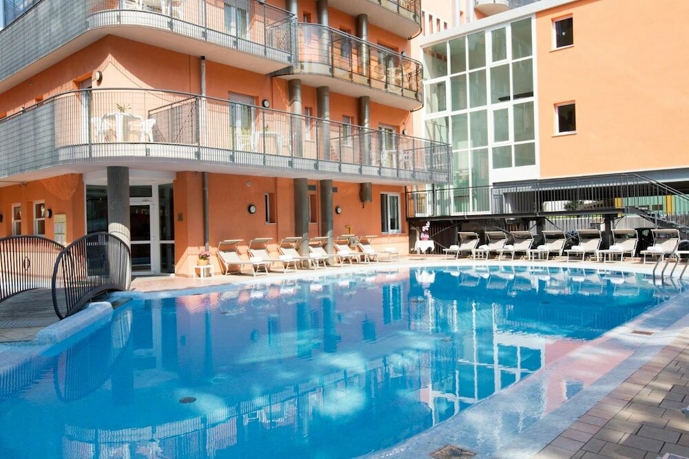 Фото Aparthotel Sheila