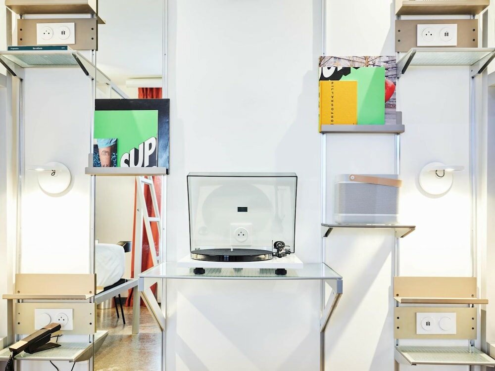 Фото French Theory