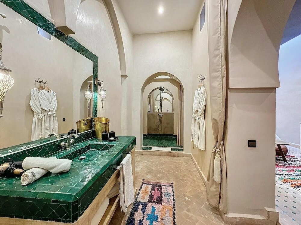 Фото Le Medina Privilége Riad & SPA