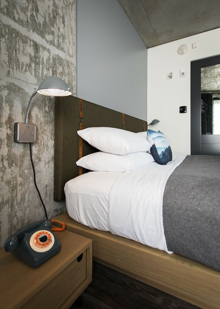 Фото Moxy Seattle Downtown