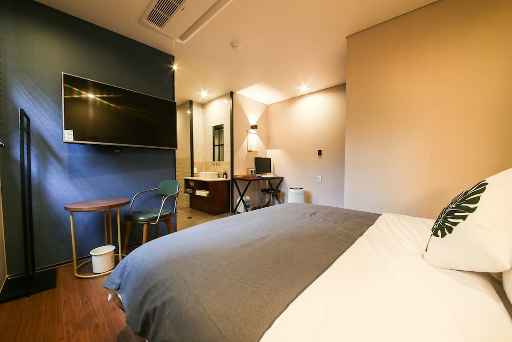 Фото Brown Dot Hotel Yangjeong