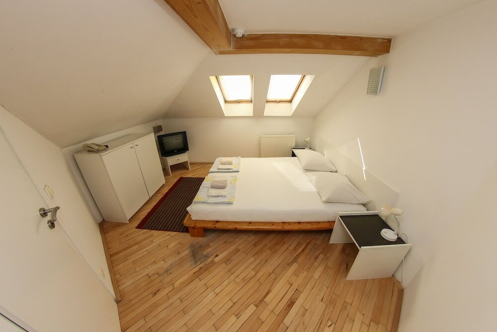 Фото Hotel Hayat