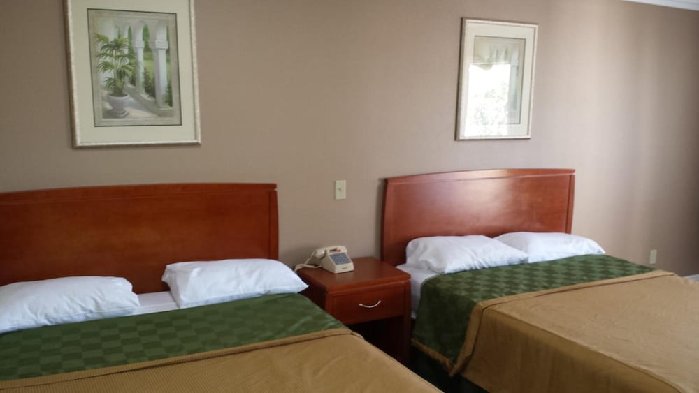 Фото Regency Inn & Suites