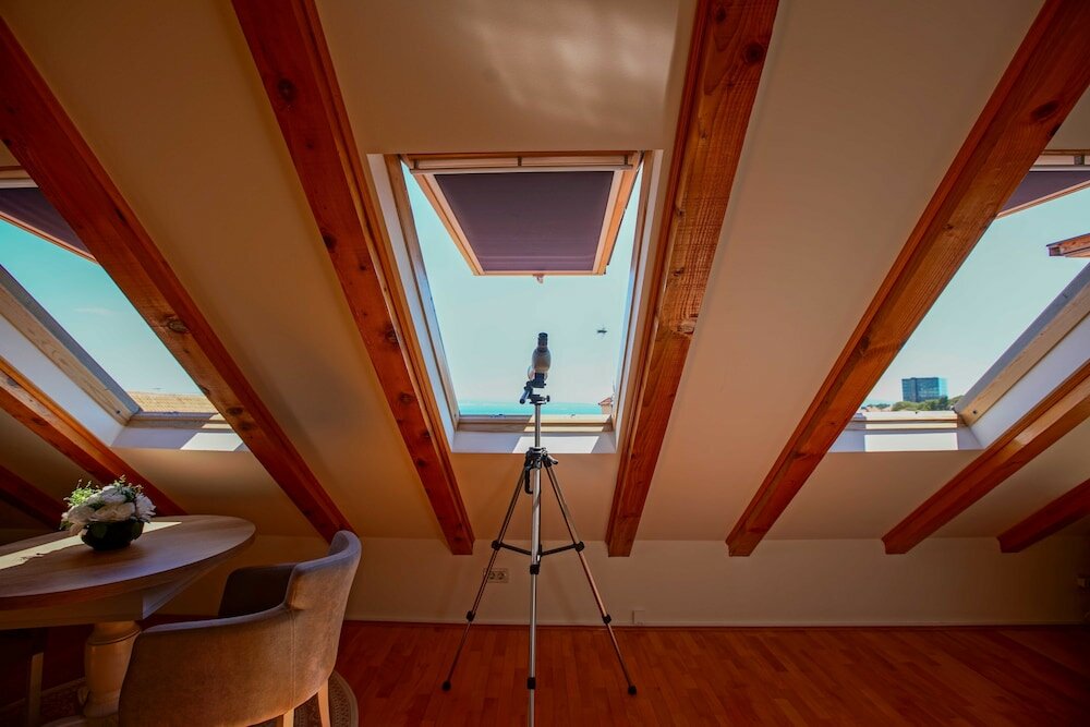 Фото Zephyrus Boutique Accommodation