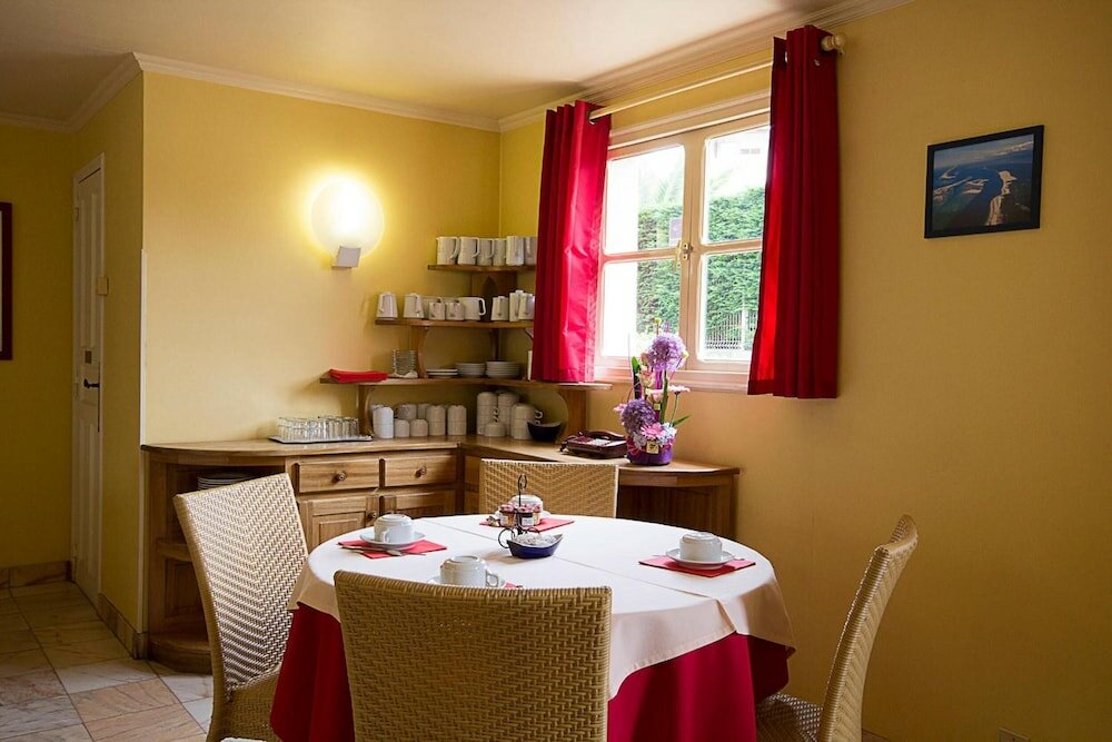 Фото Hotel Le Dauphin