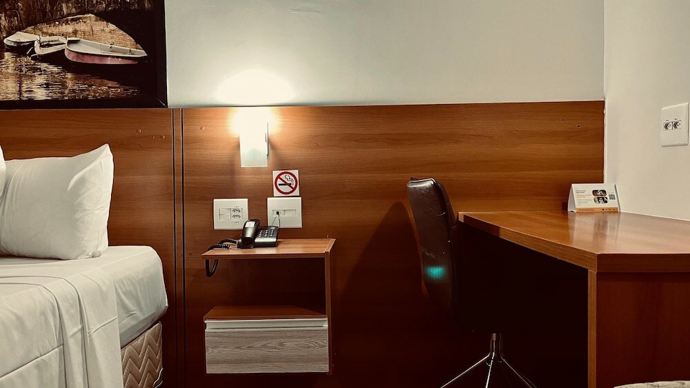 Фото Hotel Amsterdam Montes Claros