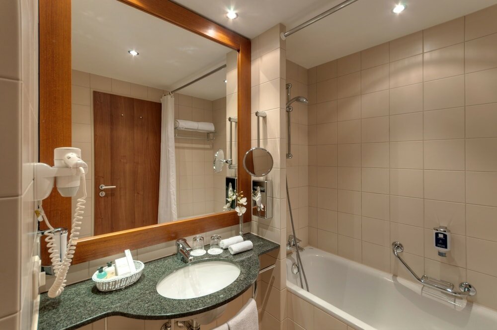 Фото Hotel Frankfurt Messe affiliated by Meliá