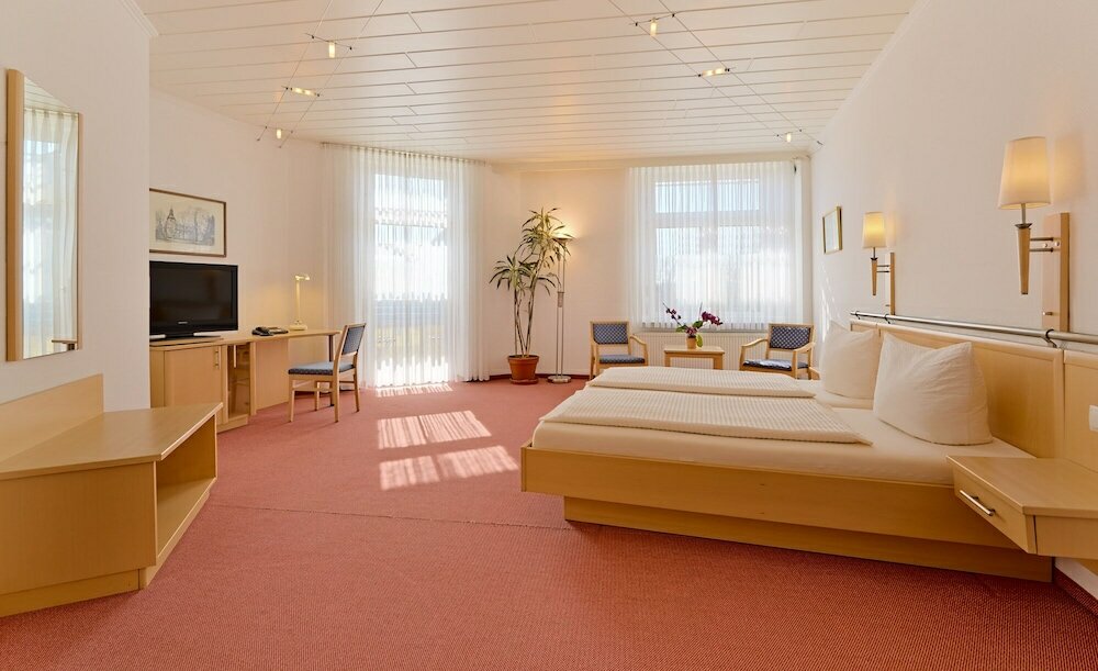 Фото Hotel-Restaurant Zur Post