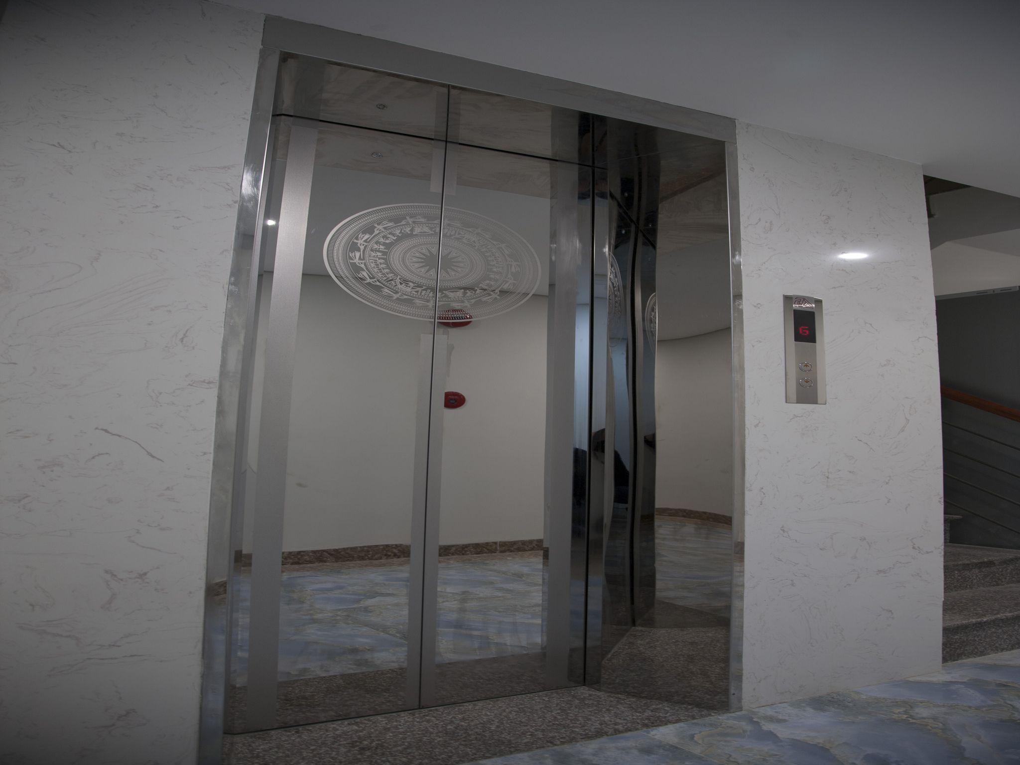 Фото La Lune Hotel