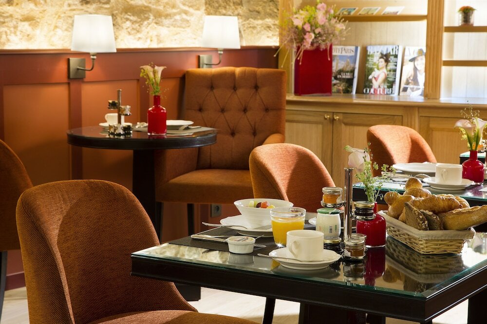 Фото Les Tournelles