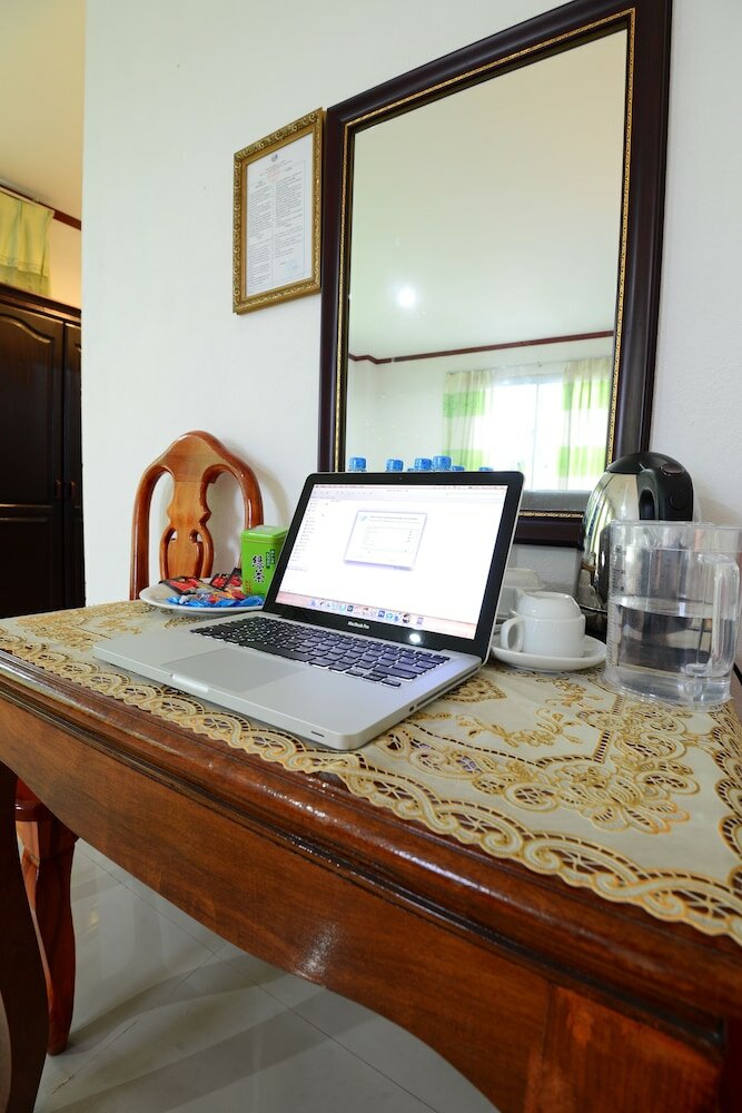 Фото Douangpraseuth Hotel