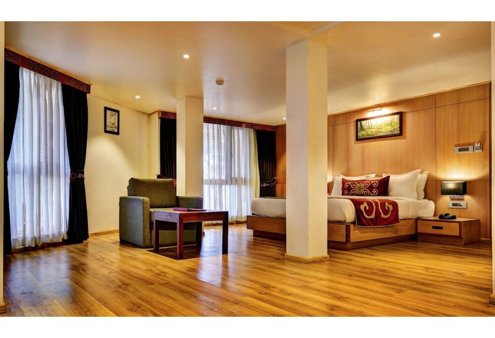 Фото Summit Swiss Heritage Hotel & SPA