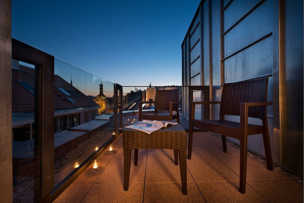 Фото Ea Embassy Prague Hotel