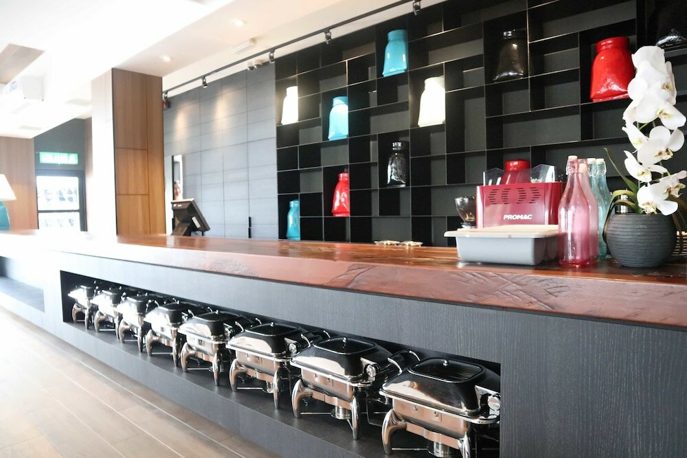 Фото Roxy Hotel Padungan