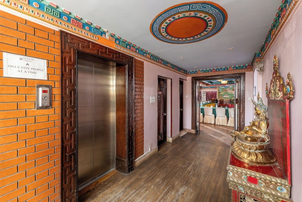 Фото Hotel Marshyangdi