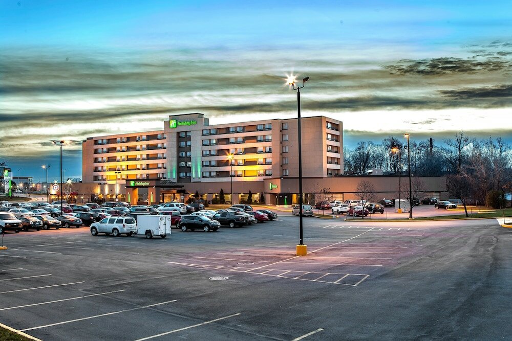 Фото Holiday Inn Laval Montreal