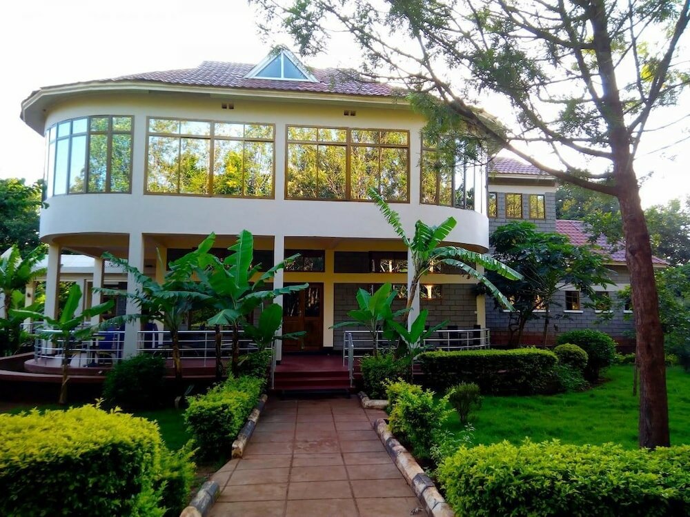 Фото Green Hills Lodge