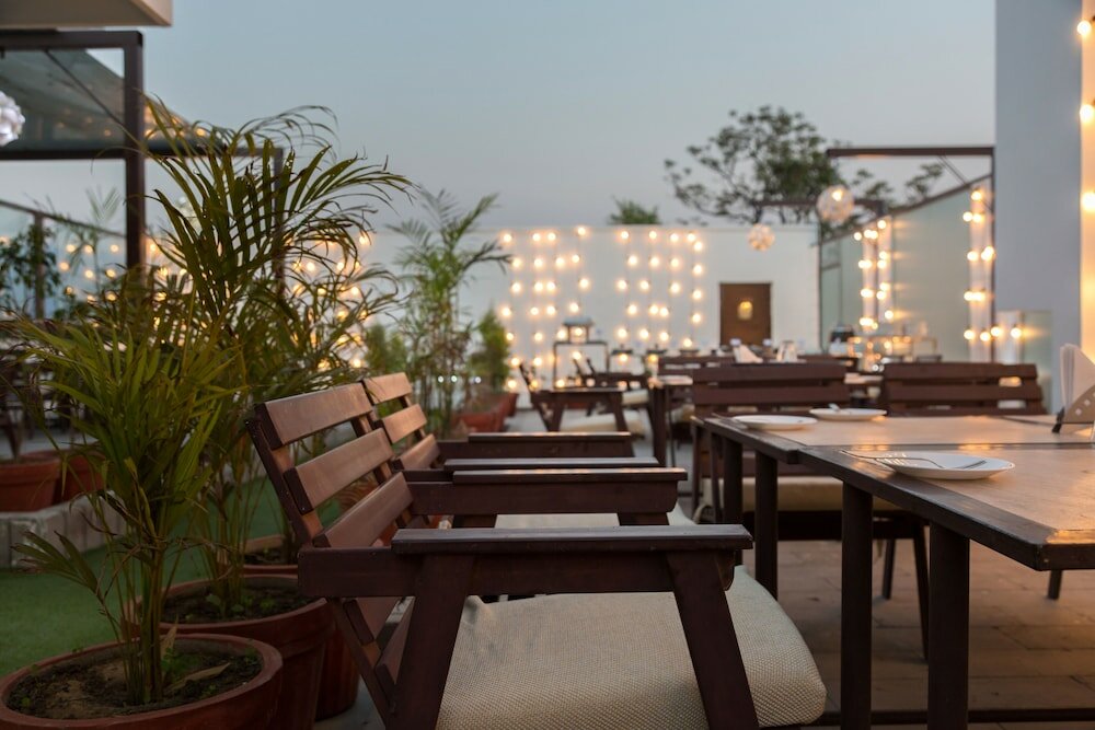 Фото The Solitaire Express