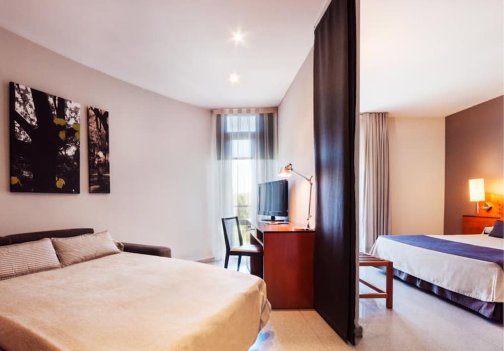 Фото Hotel Granollers