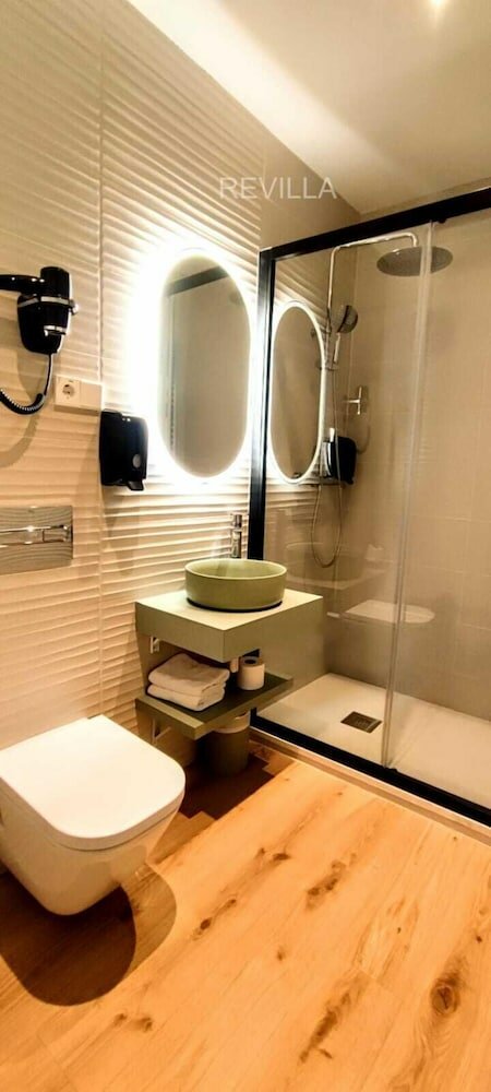 Фото Hostal Antón Martín