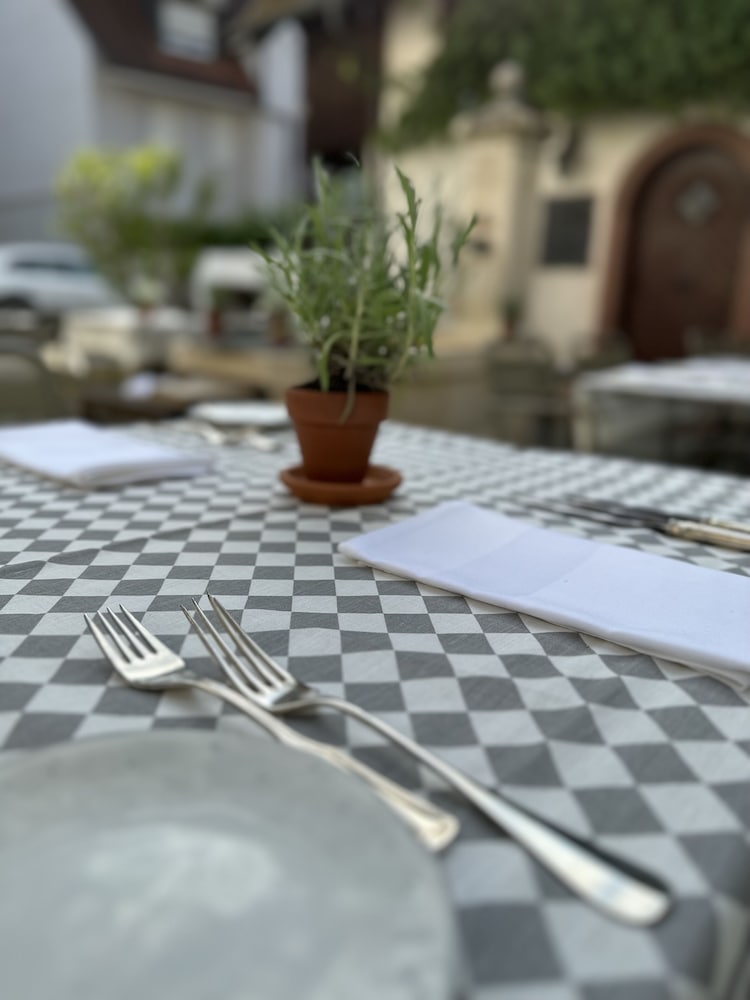 Фото Hotel-Restaurant Adler