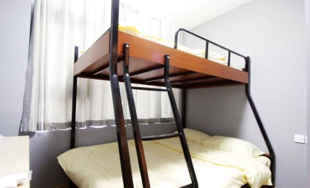 Фото Meet Fish International Youth Hostel