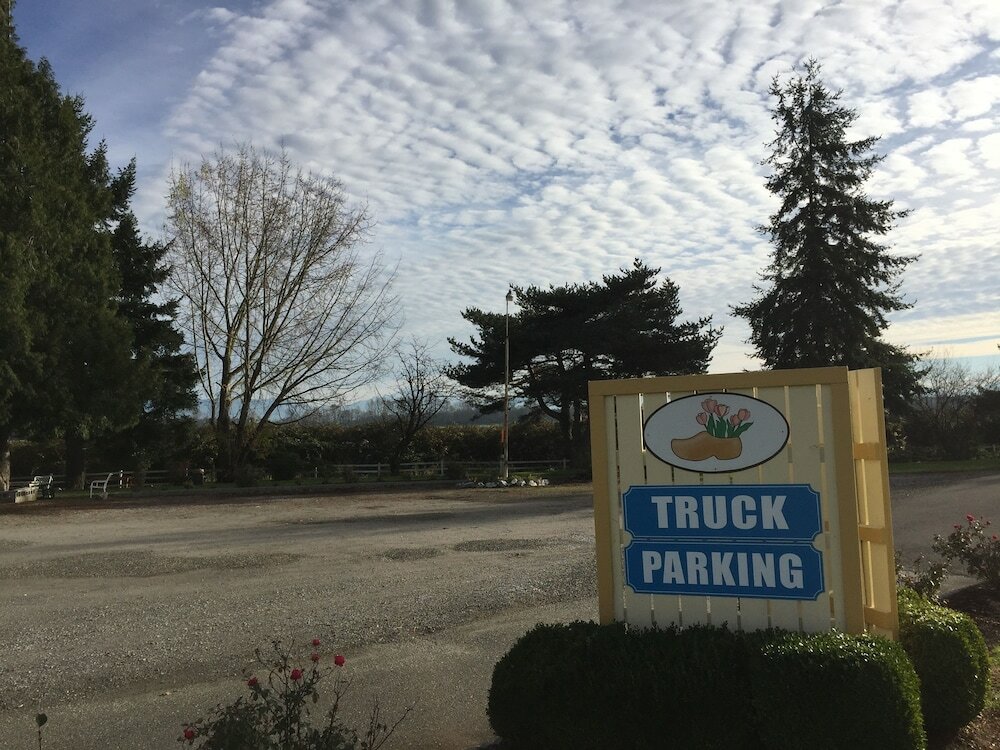 Фото Windmill Inn Lynden