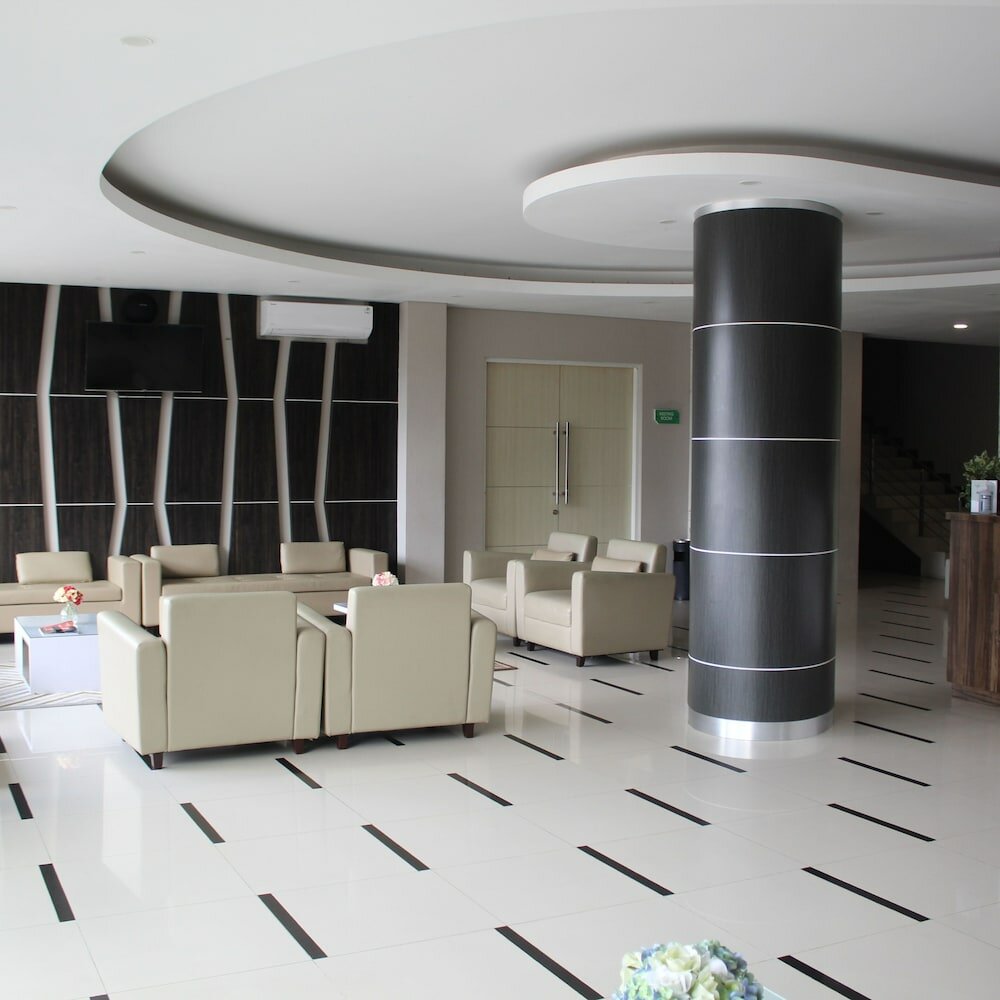 Фото Emerald Hotel