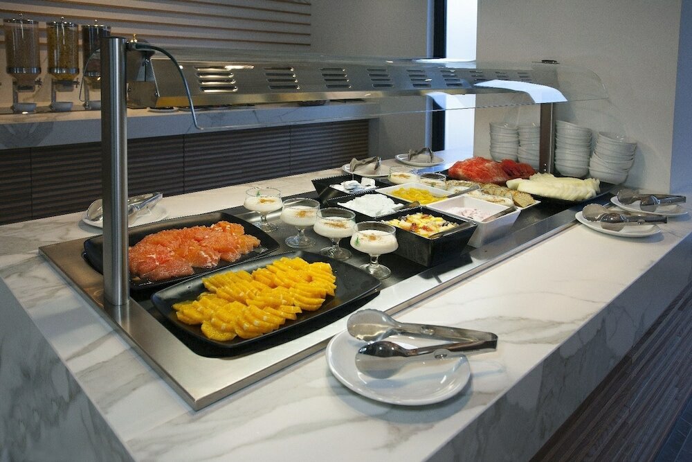 Фото Pefkos City Hotel