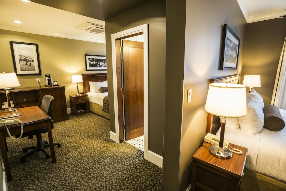 Фото Hume Hotel & SPA