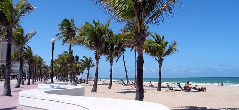 Фото Ocean Beach Palace Hotel and Suites