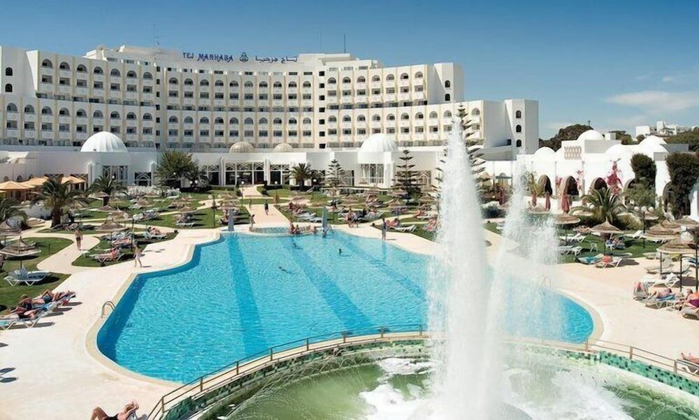 Фото отеля 1