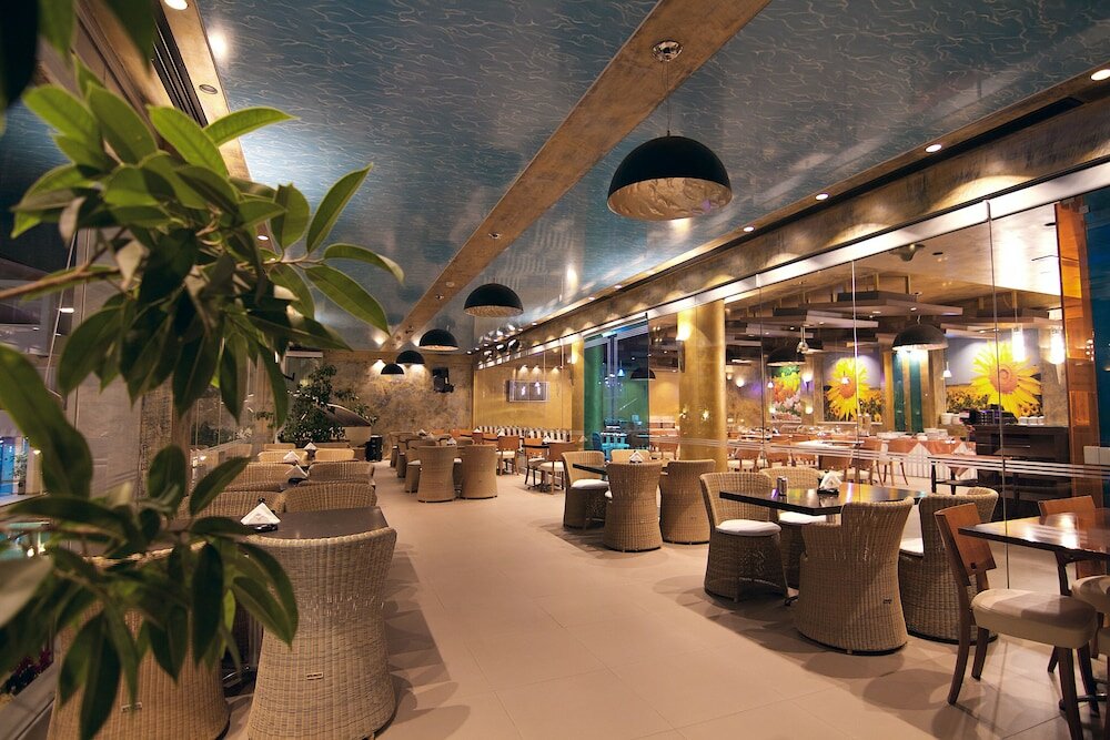 Фото Heliotrope Hotels